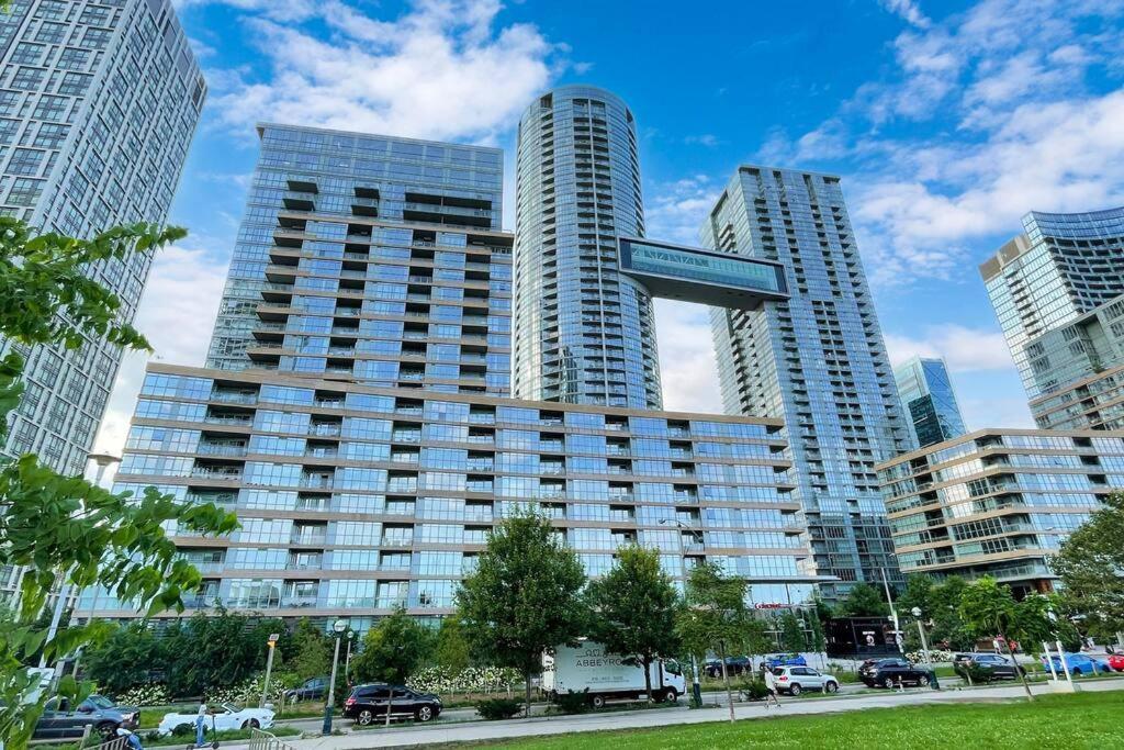 Apartment Cityplace Toronto